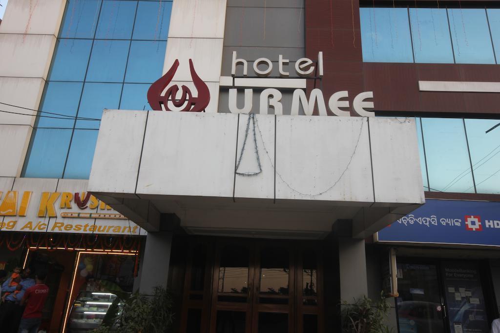 Urmee Hotel Bhubaneswar Exterior photo